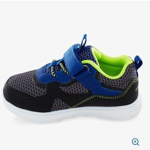 Stride Rite size 9 little kids Gus sneaker